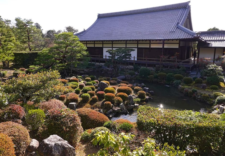 The pond garden and abbot's hall of Toji-in temple in northwest Kyoto